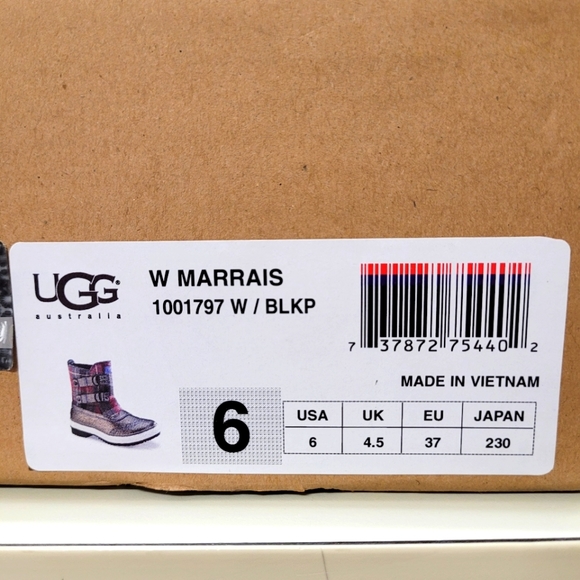 💖HOST PICK💖 UGG Marrais Waterproof Boots - Picture 10 of 12